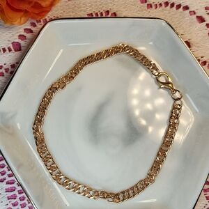 Timeless High Polish Simple Link Bracelet (Goldtone)